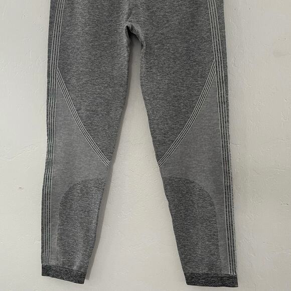 Spanx Seamless Sculpt Leggings Shapewear in Spacedye Cloudy Grey Large NWT - Picture 12 of 13